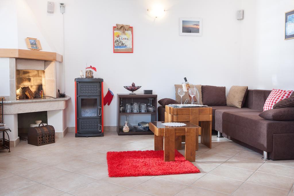 Villa Lora Тучепи Экстерьер фото